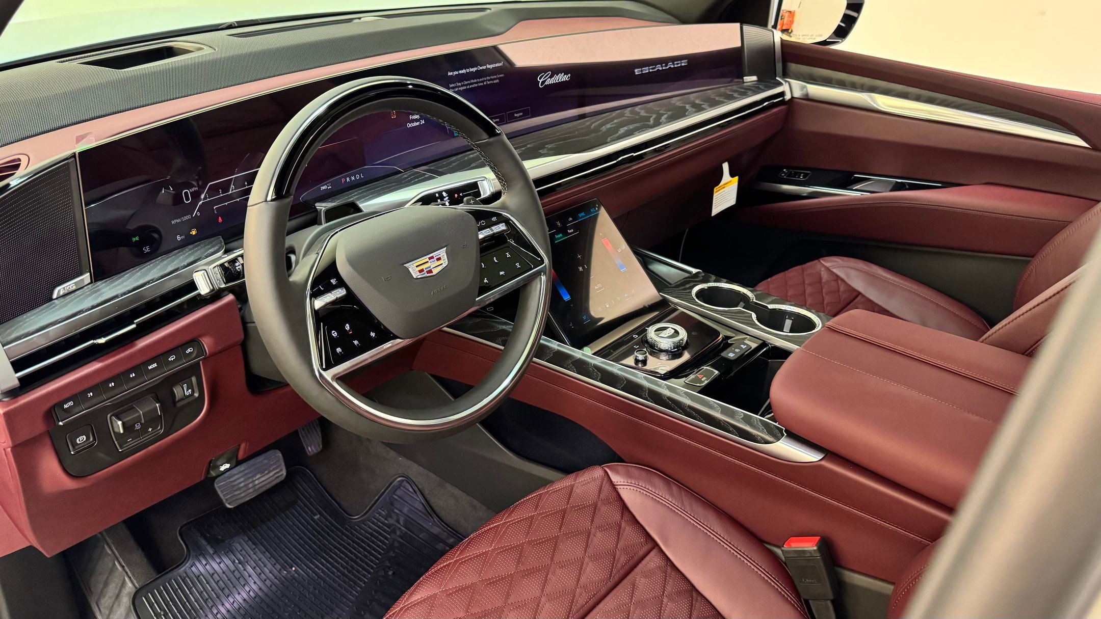 2026 Cadillac Escalade Sport photo 3