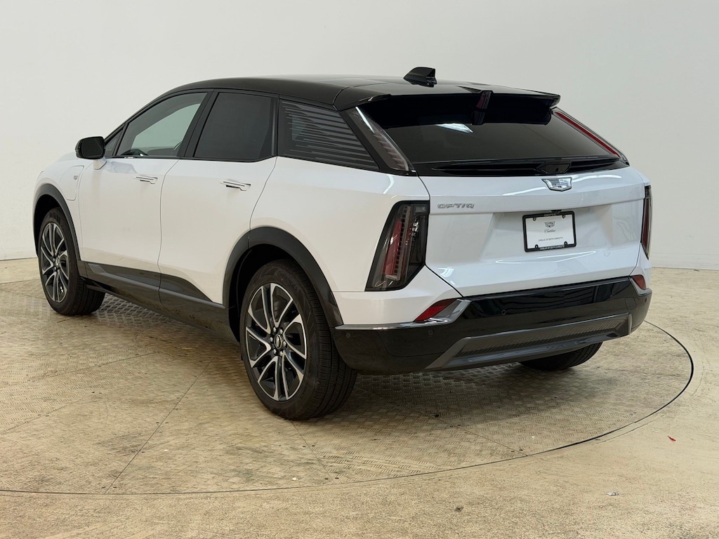 New 2027 CADILLAC OPTIQ Sport SUV