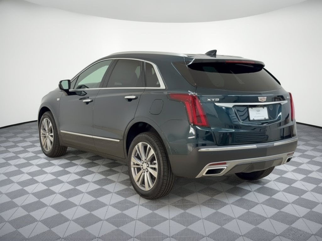 New 2026 CADILLAC XT5 Premium Luxury SUV