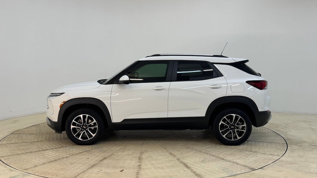 Used 2024 Chevrolet Trailblazer LT SUV