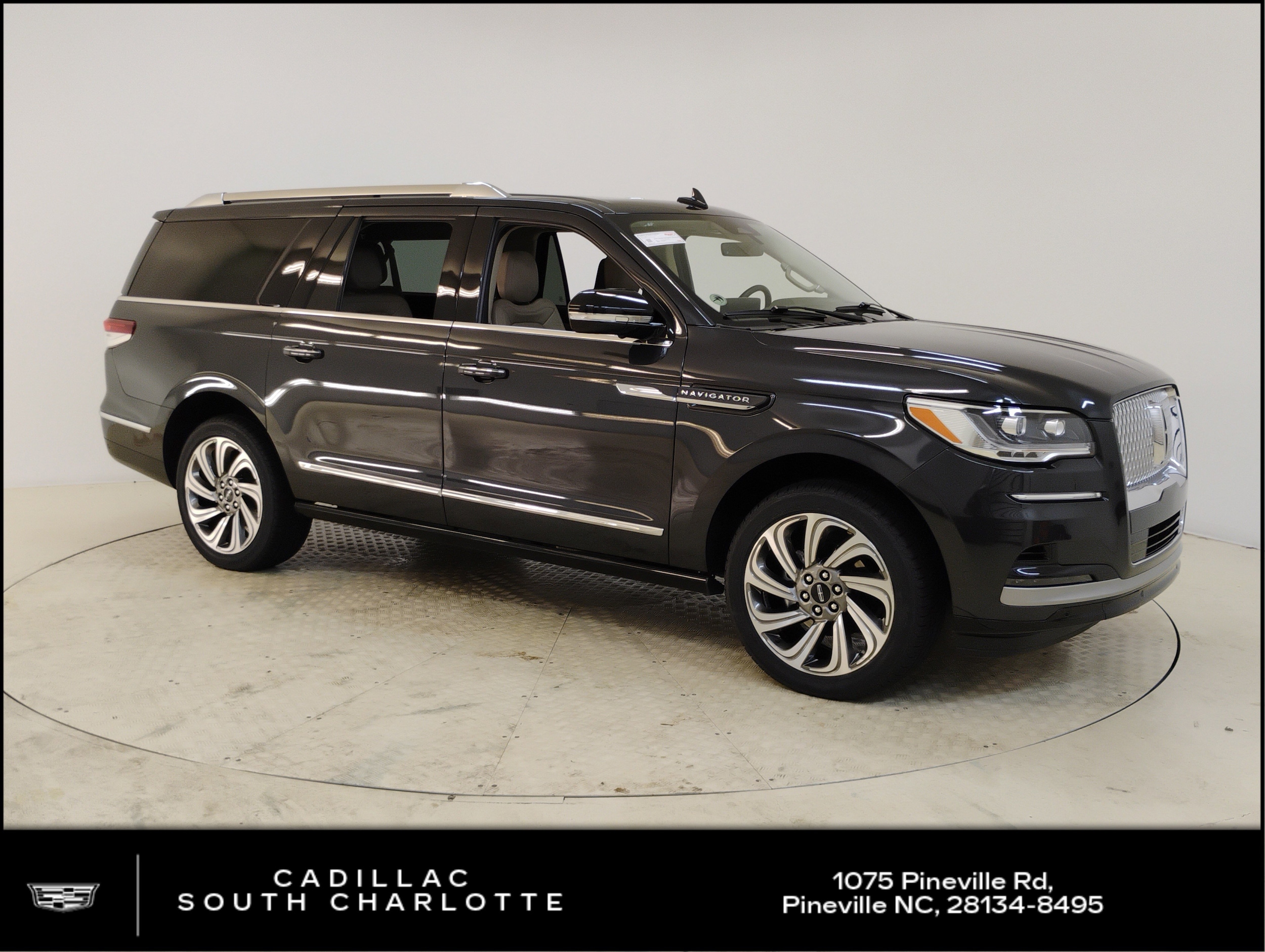 2023 Lincoln Navigator Reserve L's photo