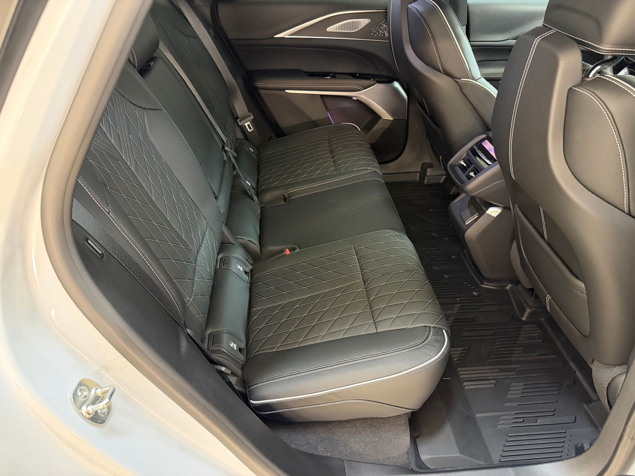 2026 Cadillac LYRIQ V Premium - Photo 29