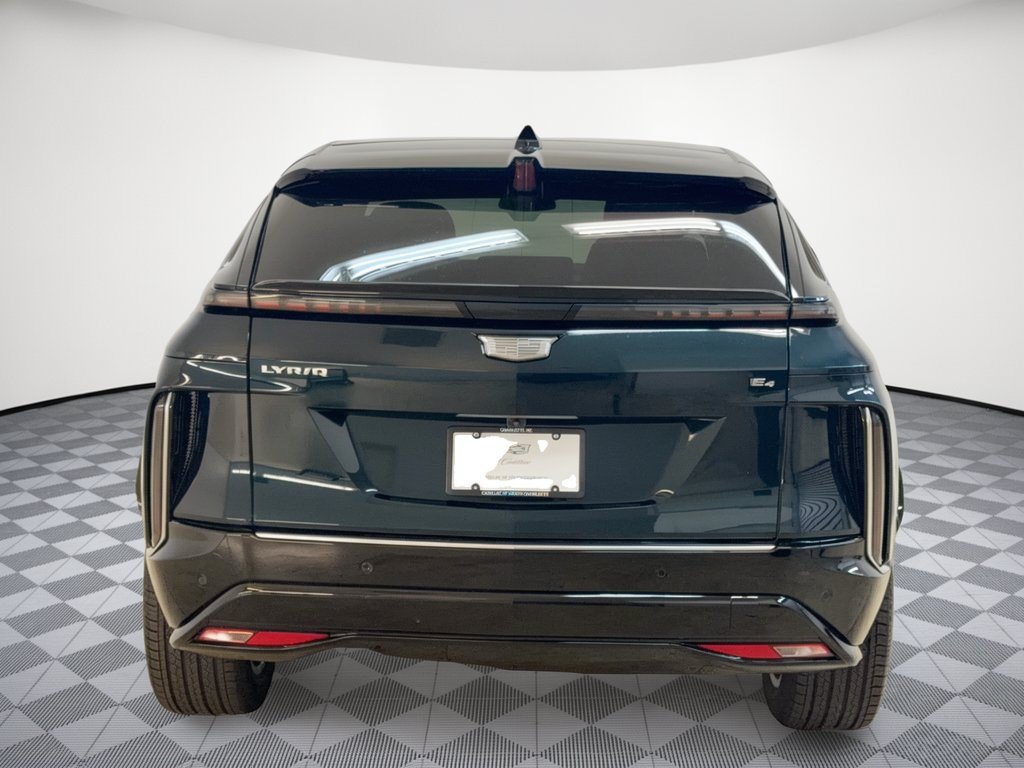 2027 Cadillac LYRIQ Luxury - Photo 11