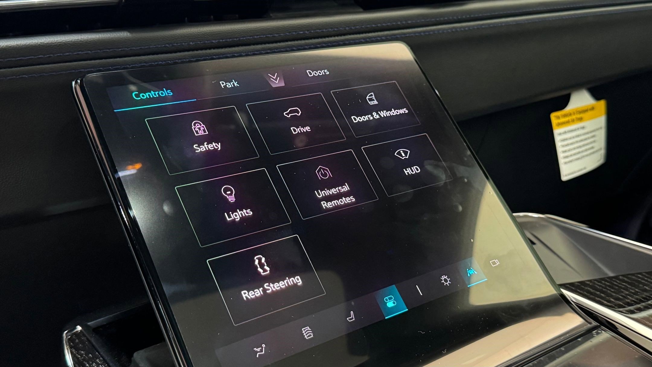 2026 Cadillac Escalade IQ Sport - Photo 38