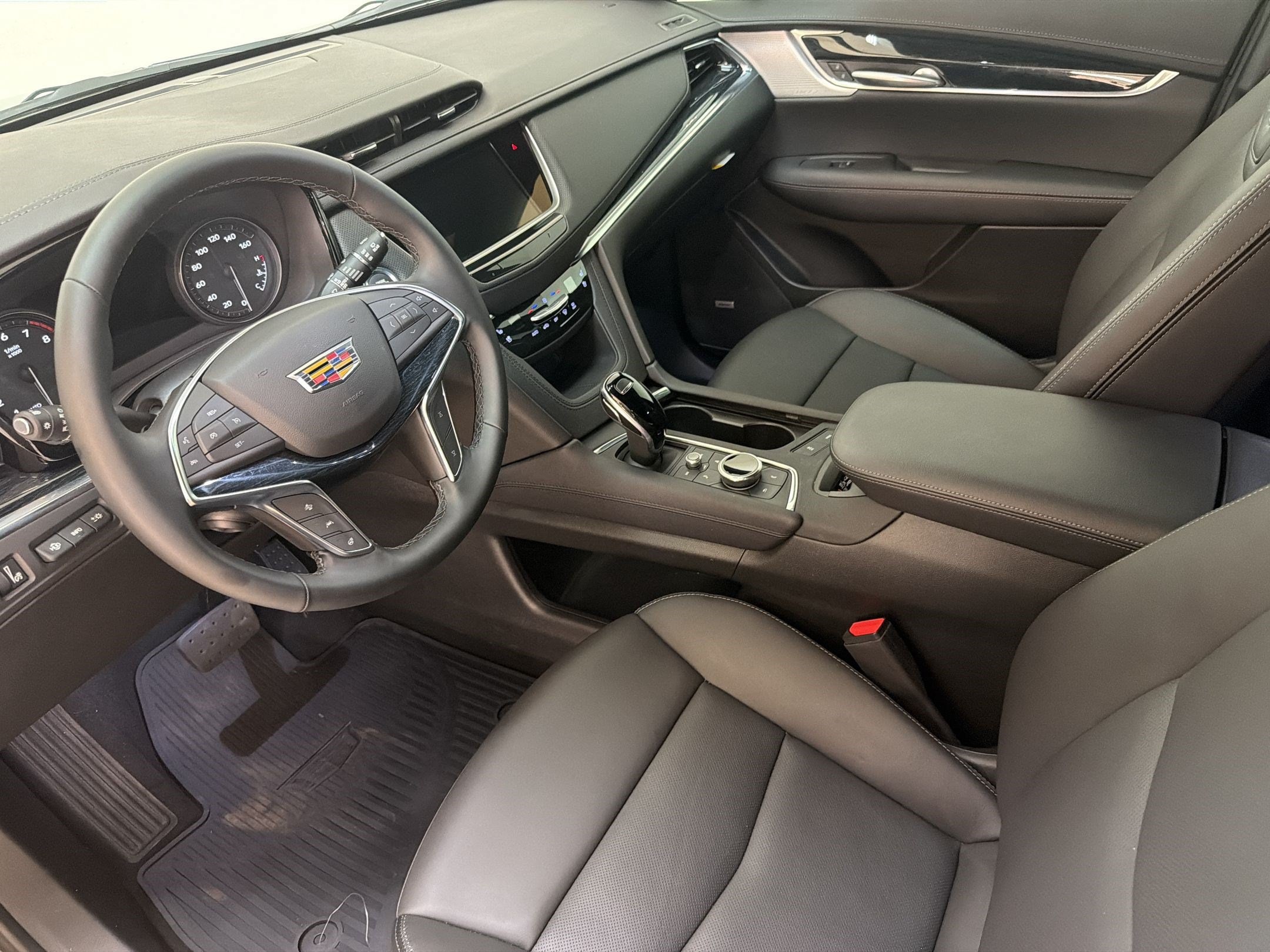 2026 Cadillac XT5 Premium Luxury - Photo 4
