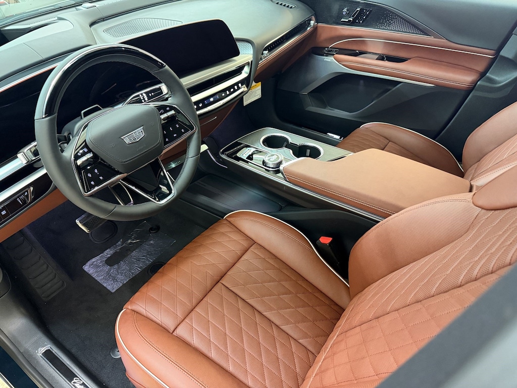 New 2027 CADILLAC LYRIQ Signature Luxury SUV