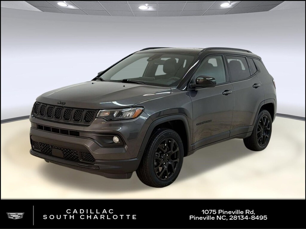 Used 2023 Jeep Compass Altitude