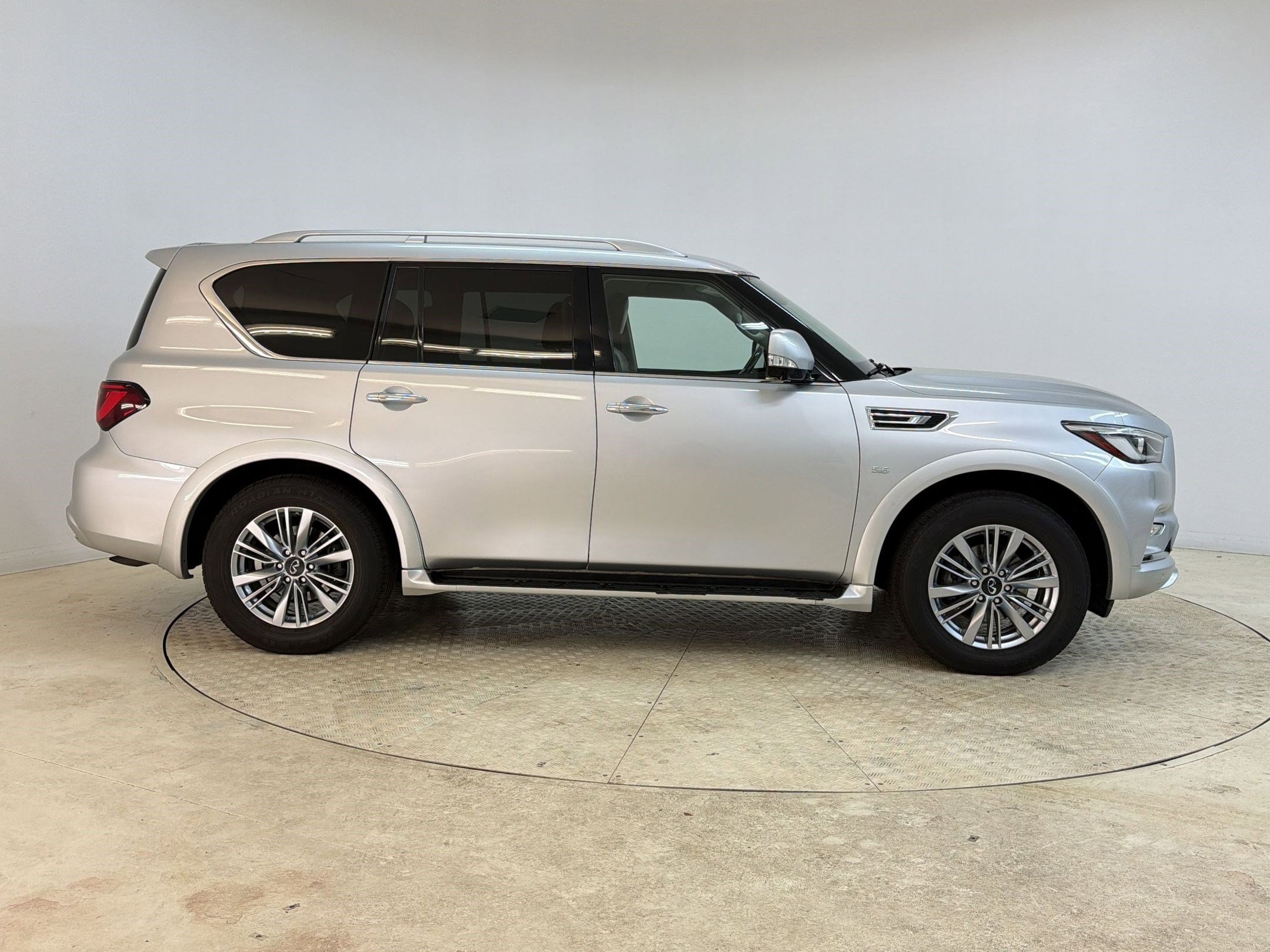 QX80 Luxe
