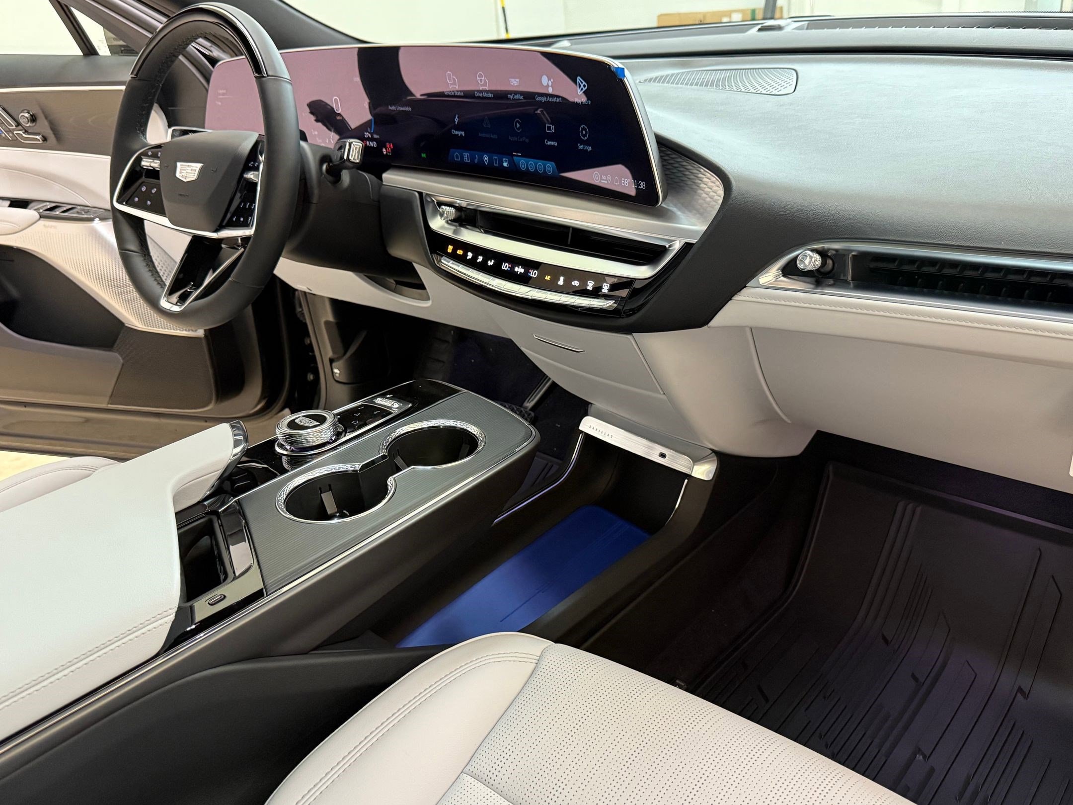 2026 Cadillac Escalade IQL Luxury - Photo 23
