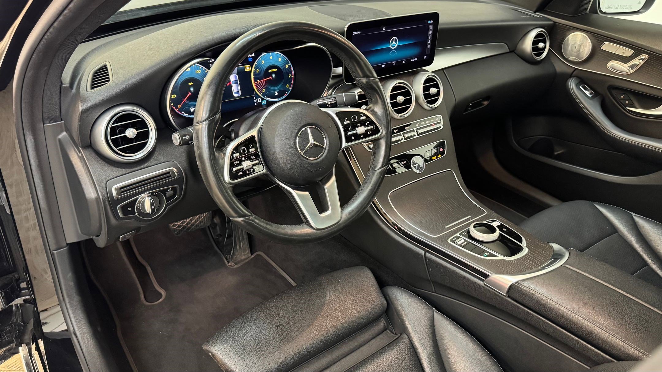 2021 Mercedes Benz C 300 photo 3