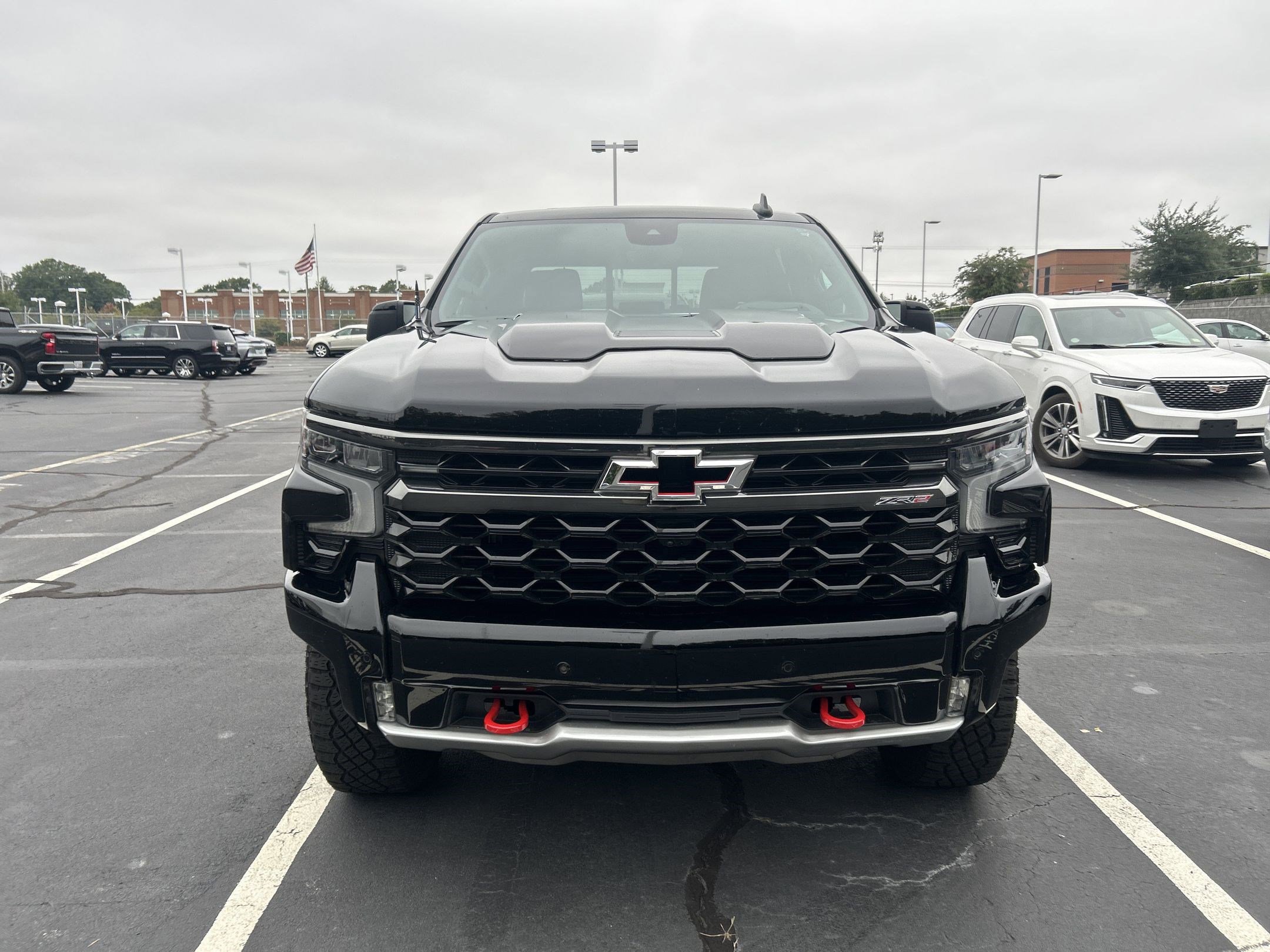 2025 Chevrolet Silverado 1500 ZR2 photo 2