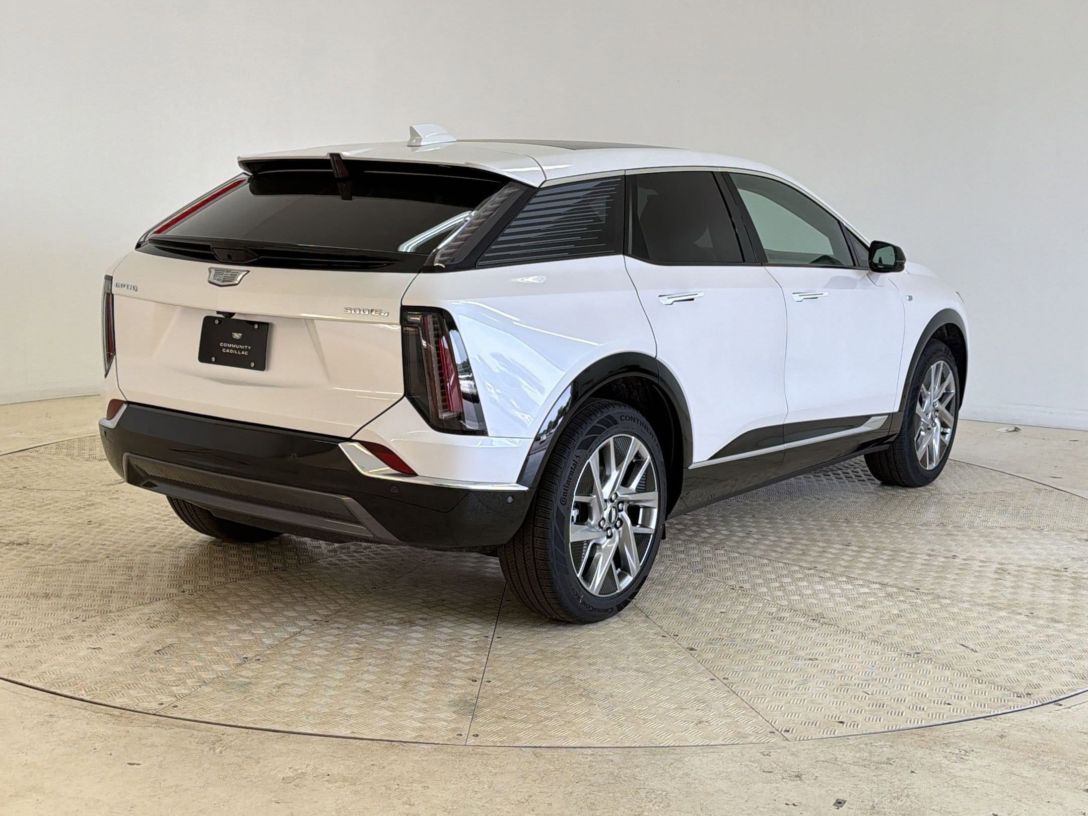 2025 Cadillac OPTIQ Luxury 1 - Photo 9