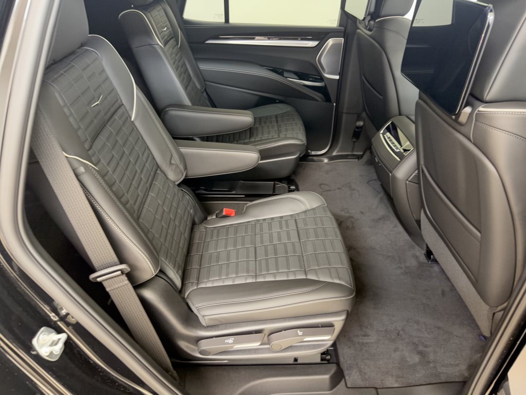 2026 Cadillac Escalade Platinum Sport - Photo 29