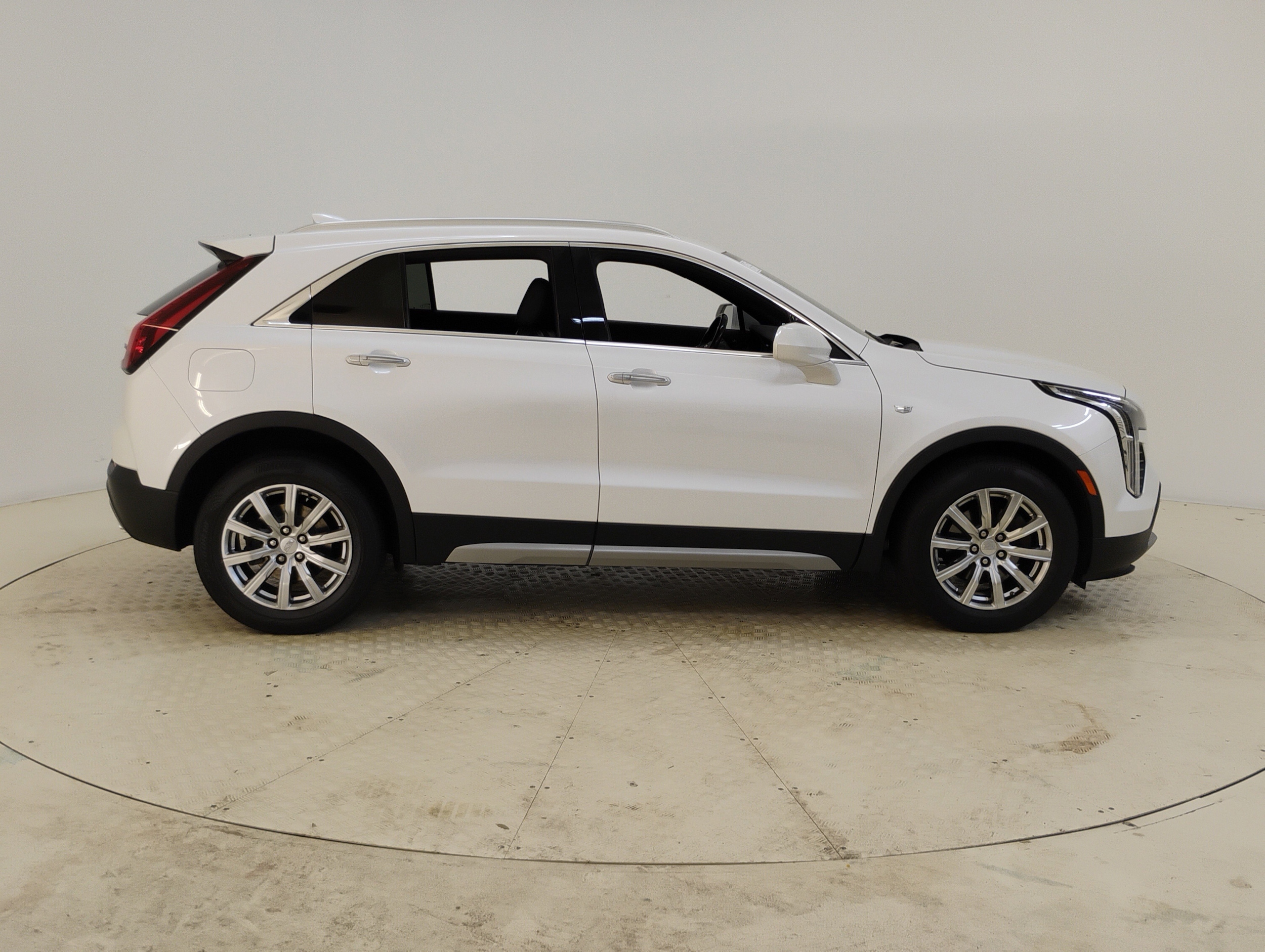 Used 2019 Cadillac XT4 Premium Luxury with VIN 1GYFZDR49KF113419 for sale in Pineville, NC
