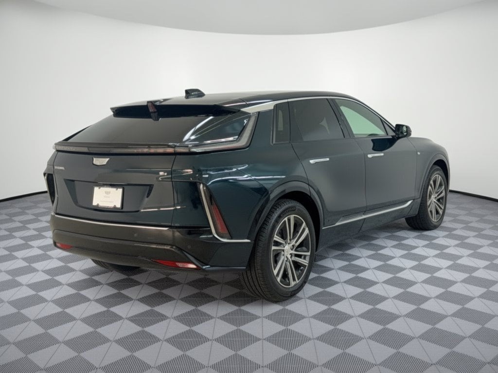 2027 Cadillac LYRIQ Luxury - Photo 9