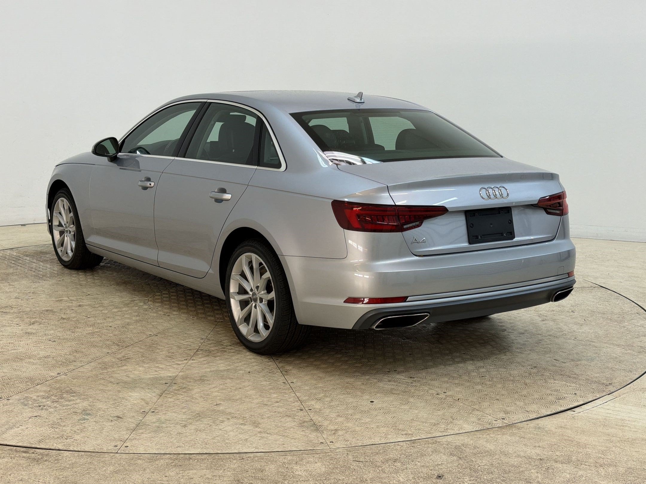 A4 Premium