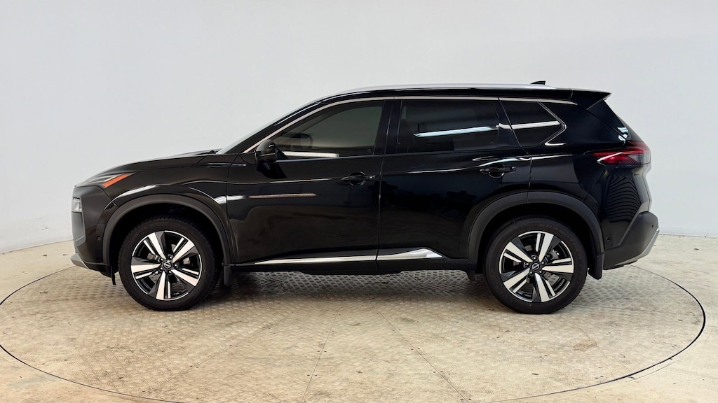 Used 2023 Nissan Rogue Platinum