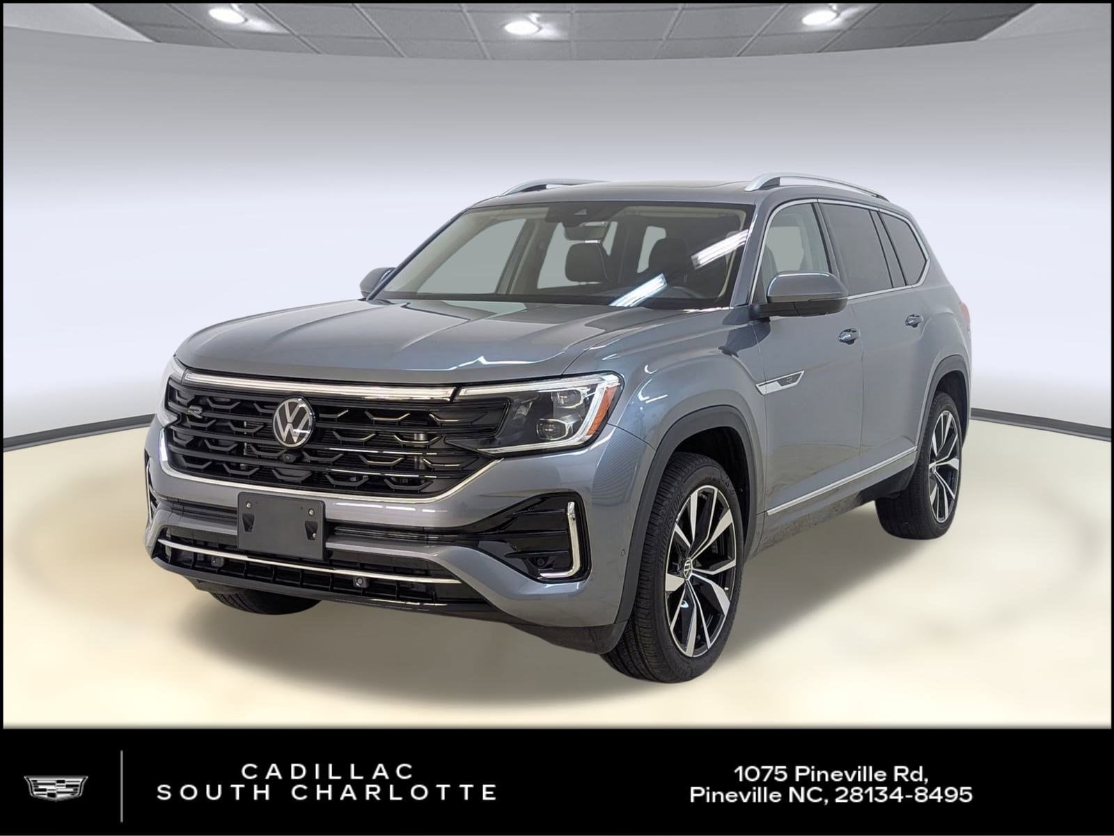 2024 Volkswagen Atlas SEL Premium R-Line's photo
