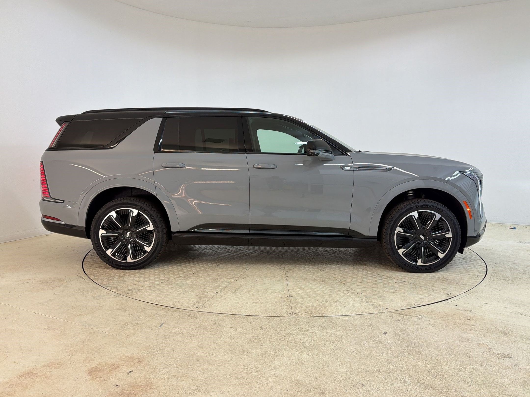 2026 Cadillac Escalade IQL Sport - Photo 8