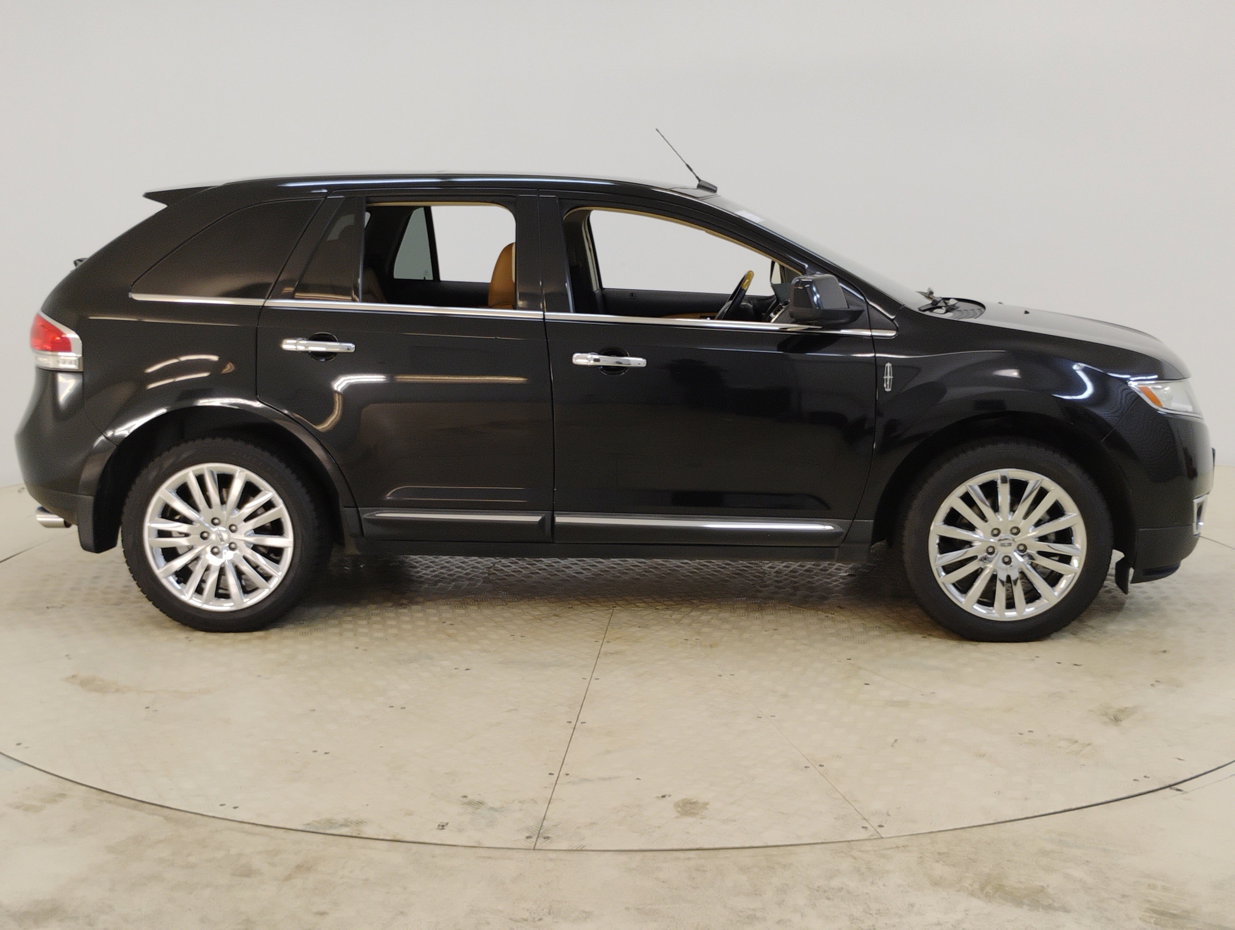 Used 2011 Lincoln MKX Base with VIN 2LMDJ6JK0BBJ05477 for sale in Pineville, NC