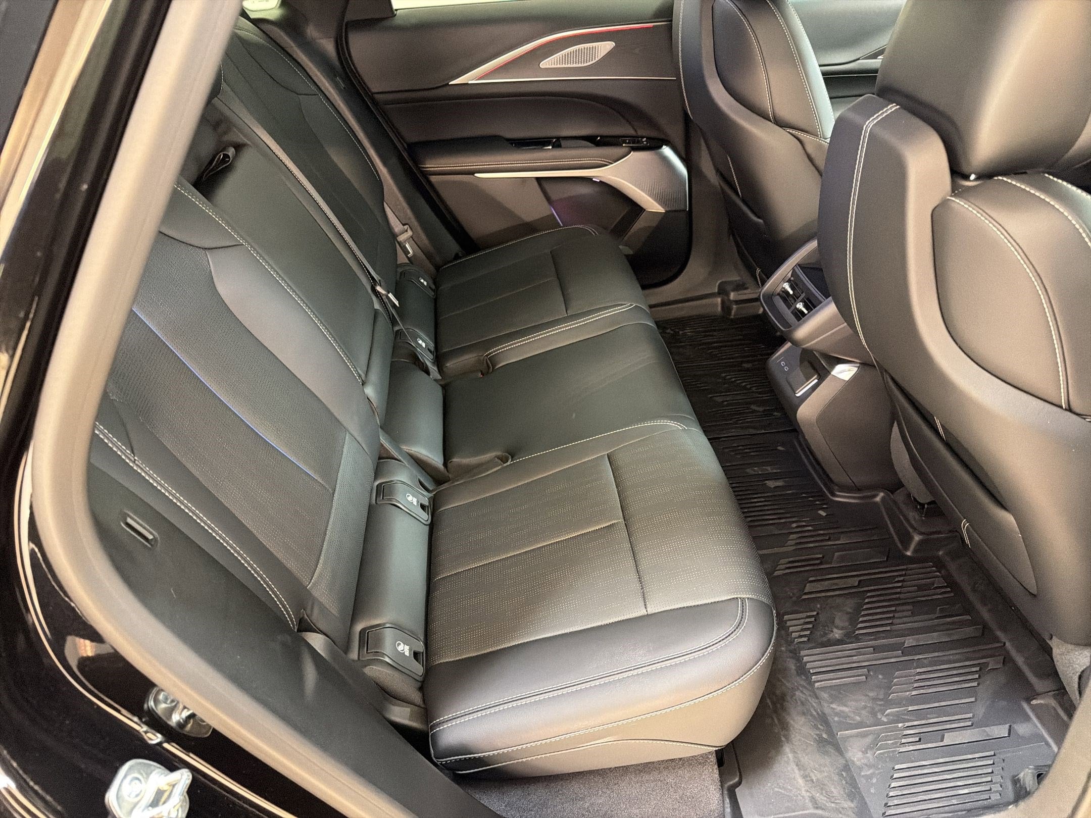 2025 Cadillac LYRIQ Sport 2 - Photo 26
