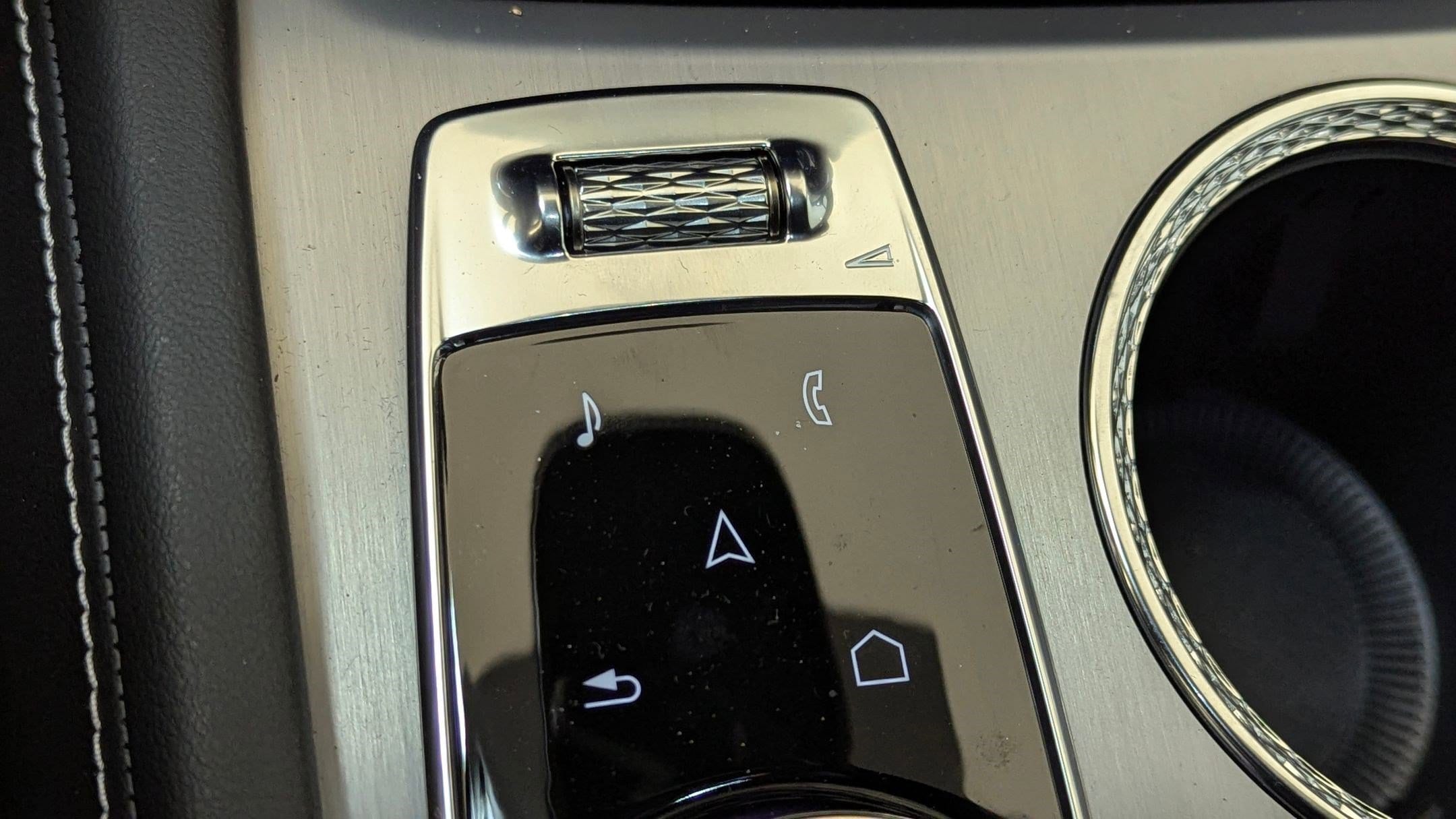 2026 Cadillac VISTIQ Sport - Photo 18