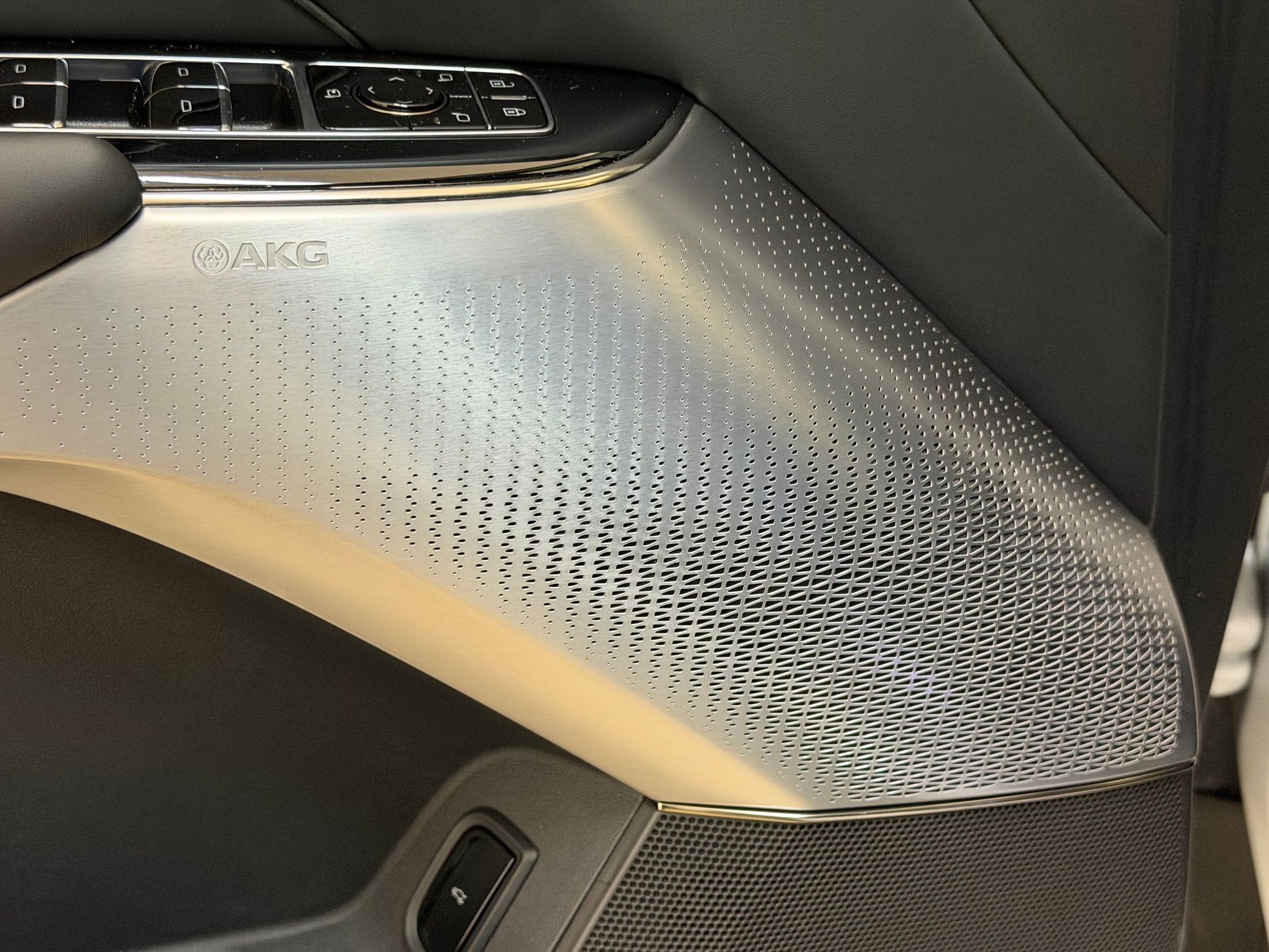 2026 Cadillac LYRIQ V Premium - Photo 26