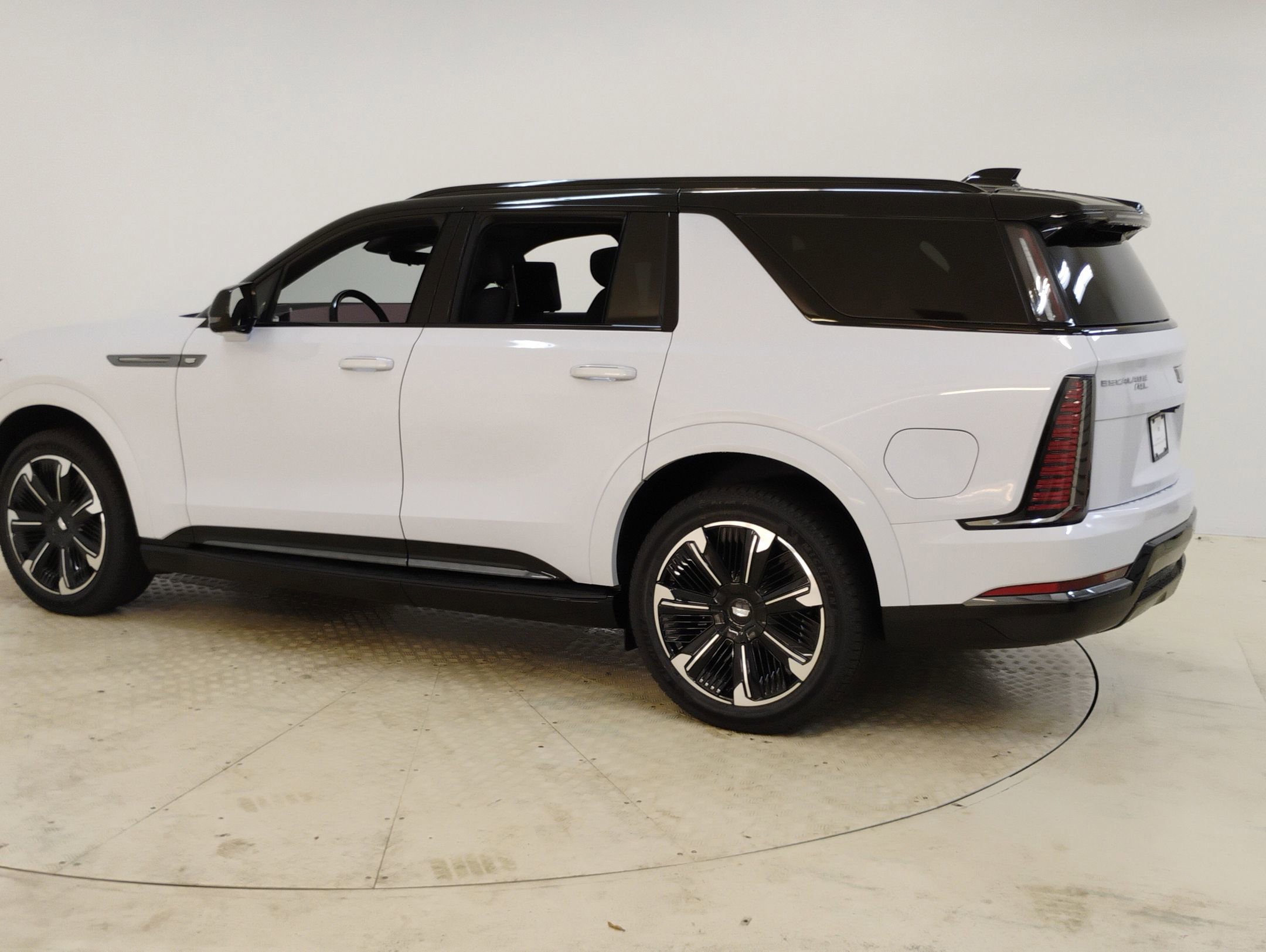 2026 Cadillac Escalade Sport photo 3