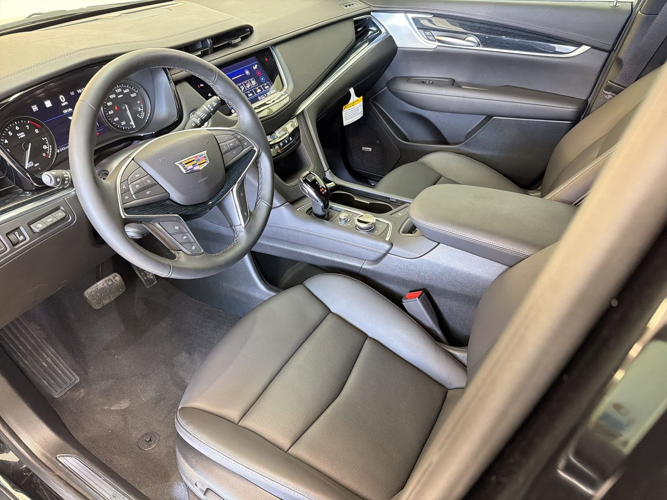 2025 Cadillac XT5 Premium Luxury - Photo 4