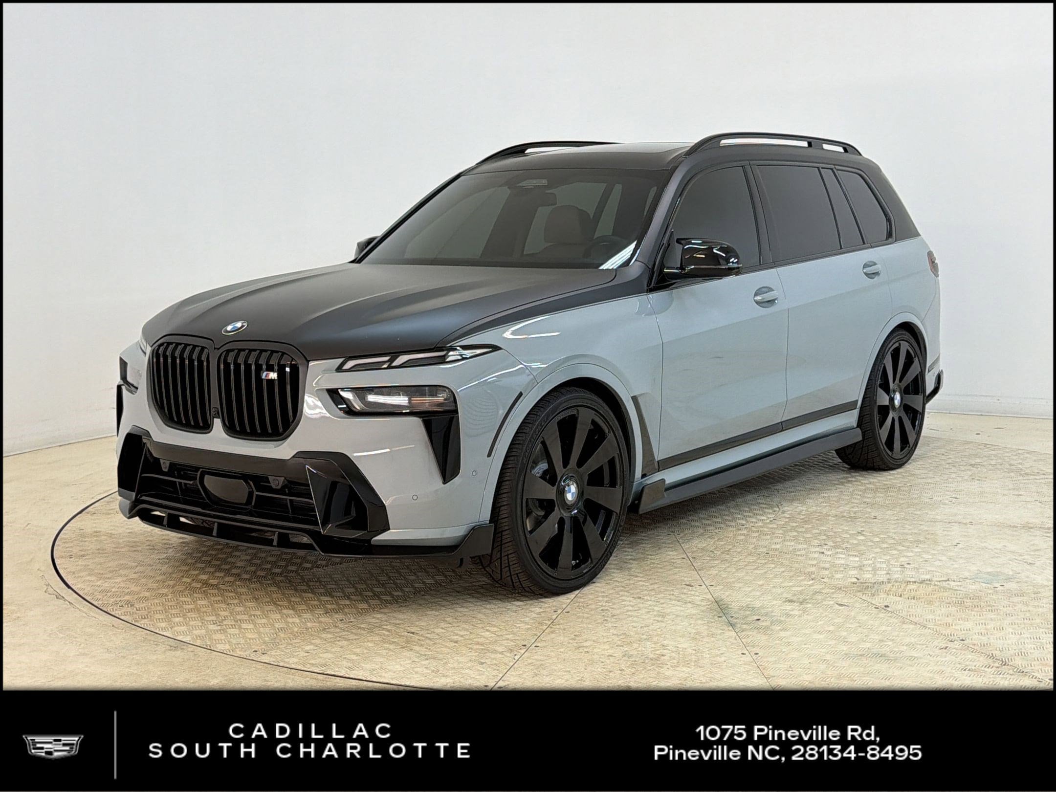 2025 BMW X7 M60i's photo