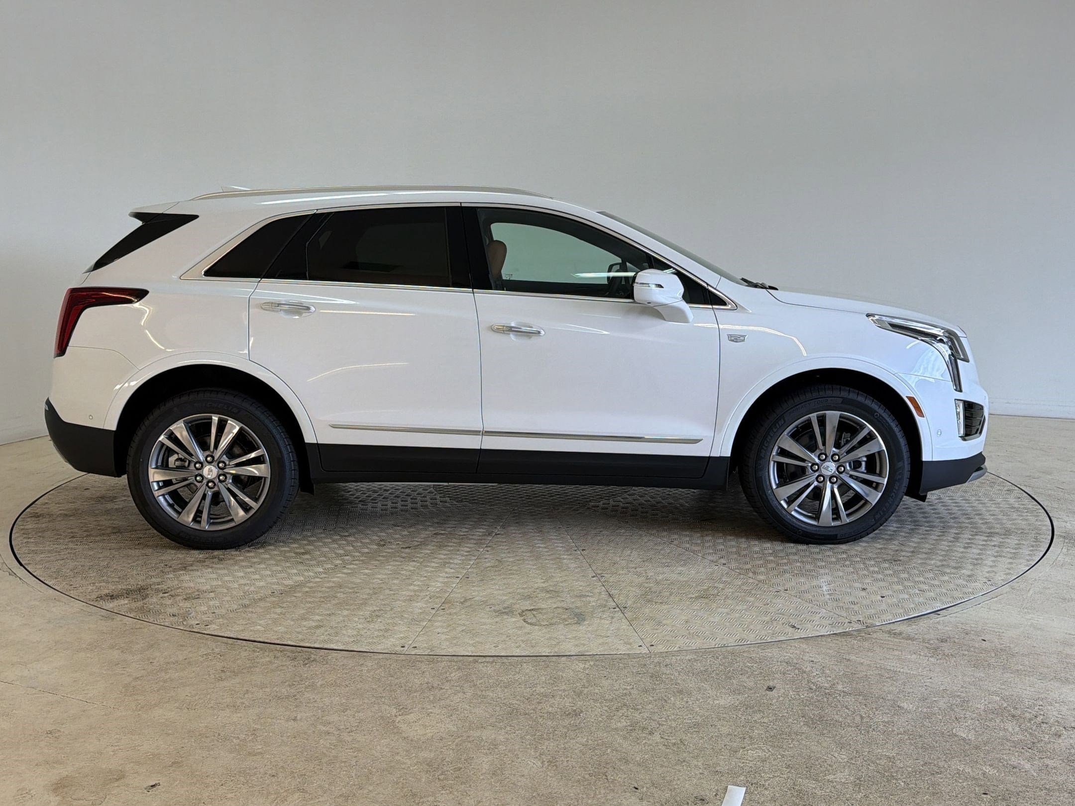 2026 Cadillac XT5 Premium Luxury - Photo 8