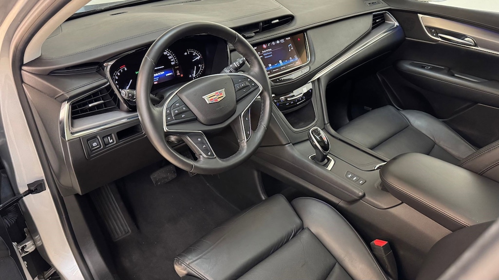 Used 2017 CADILLAC XT5 Premium Luxury AWD SUV