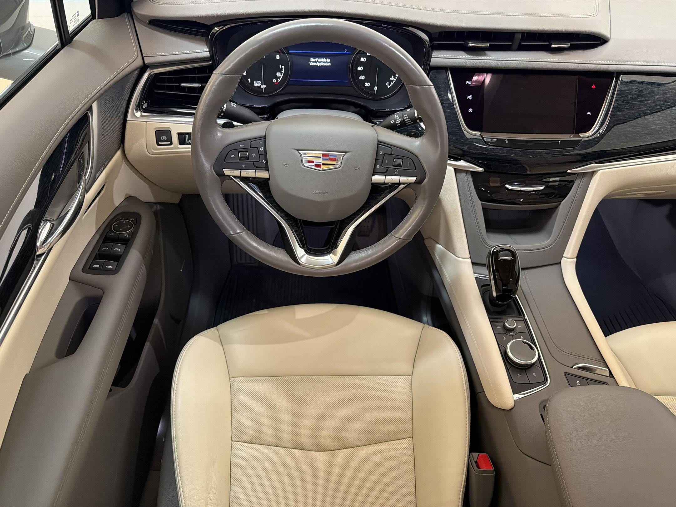 XT6 Premium Luxury SUV