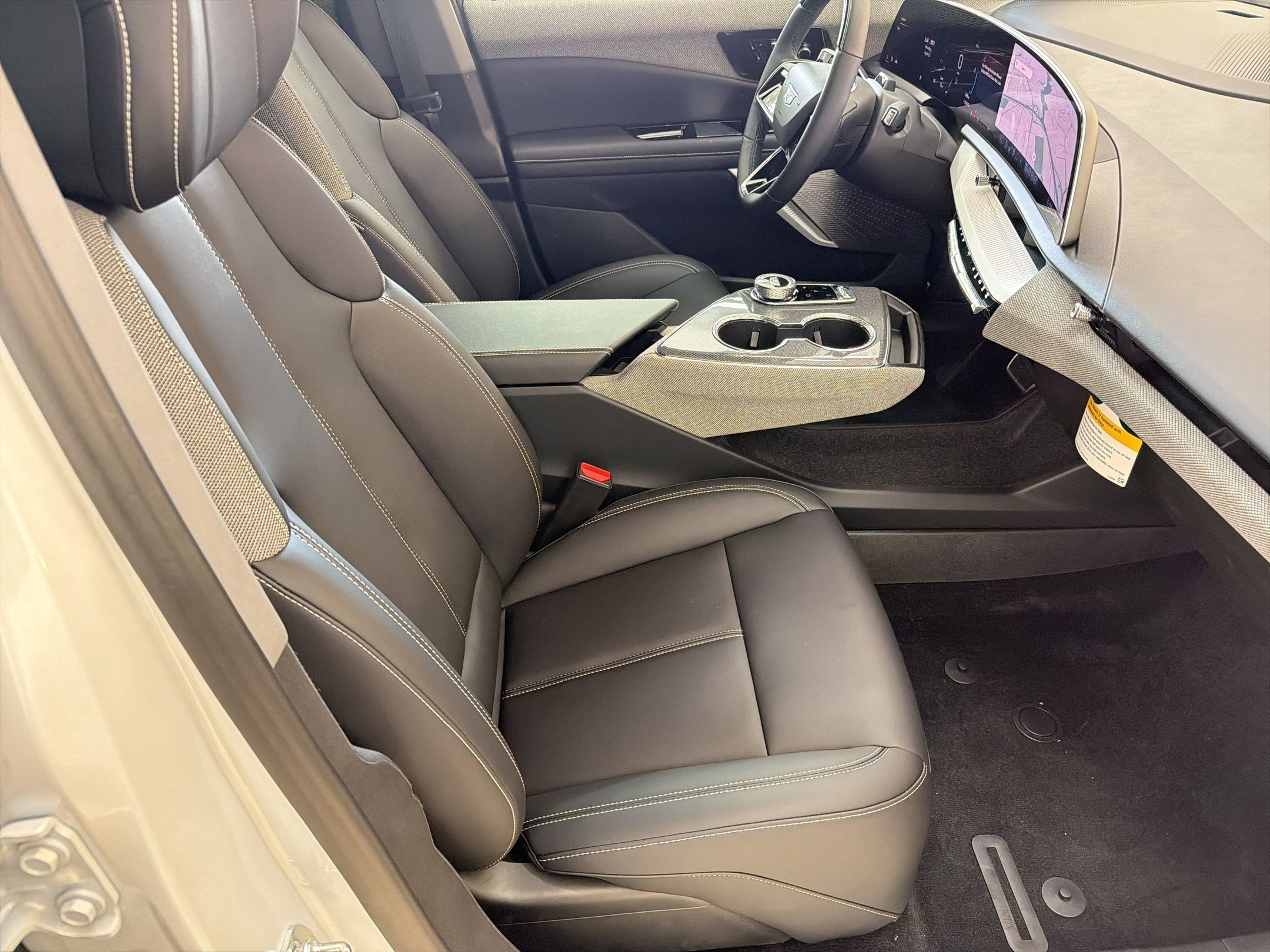 2025 Cadillac OPTIQ Luxury 1 - Photo 28