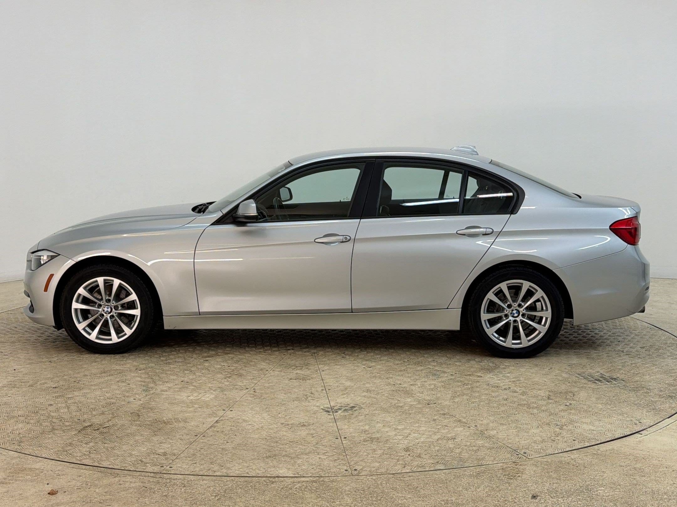 Used 2017 BMW 3 Series 320i with VIN WBA8E1G31HNU16628 for sale in Pineville, NC