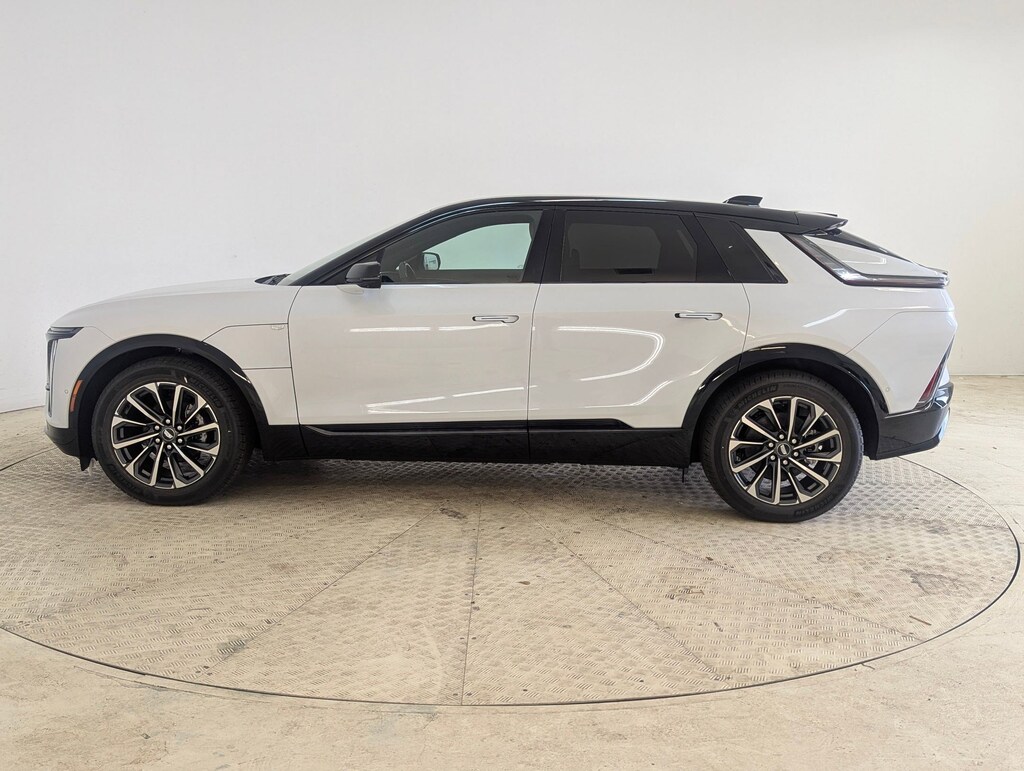 New 2026 CADILLAC LYRIQ Sport SUV