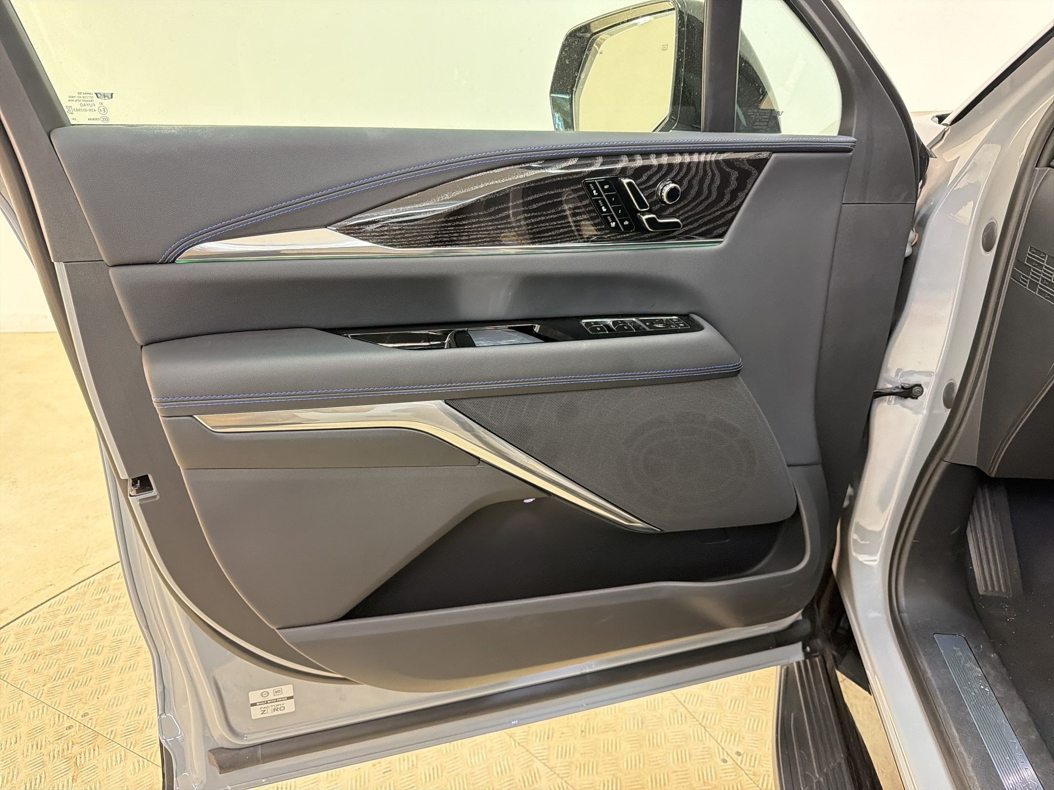 2026 Cadillac Escalade IQL Sport - Photo 13