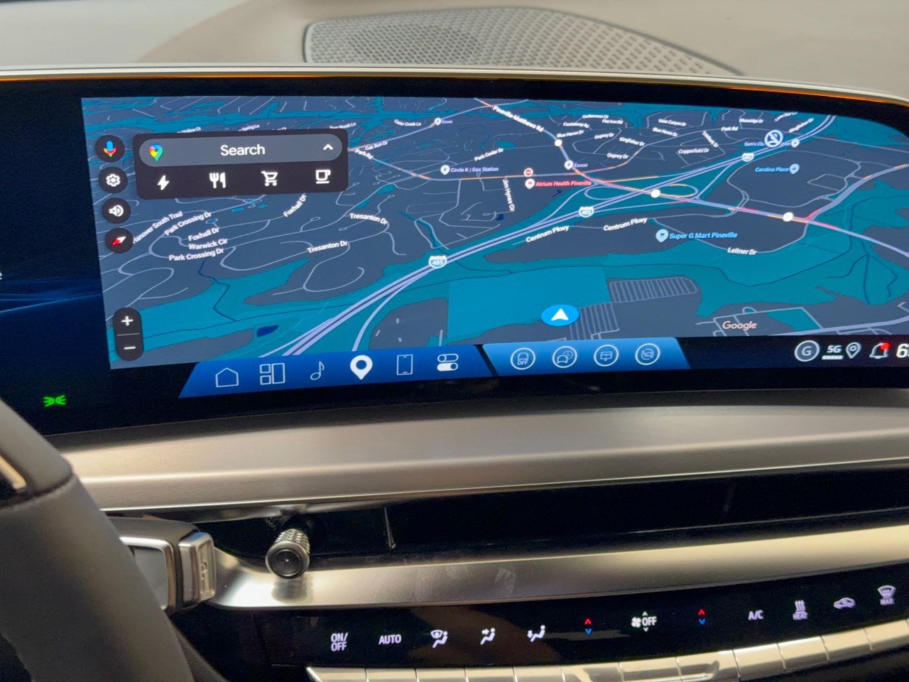 2027 Cadillac LYRIQ Luxury - Photo 23