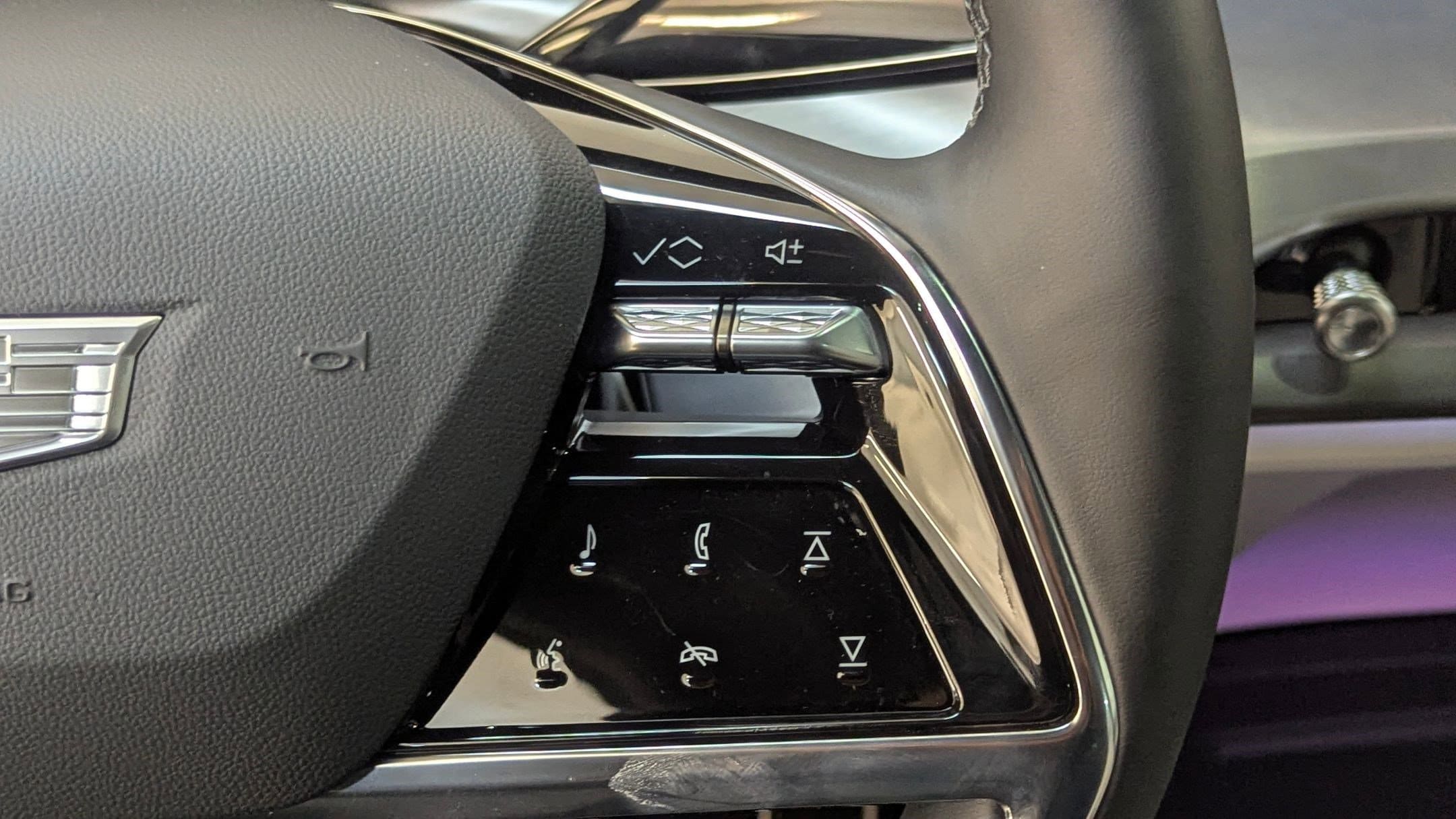 2026 Cadillac VISTIQ Sport - Photo 23