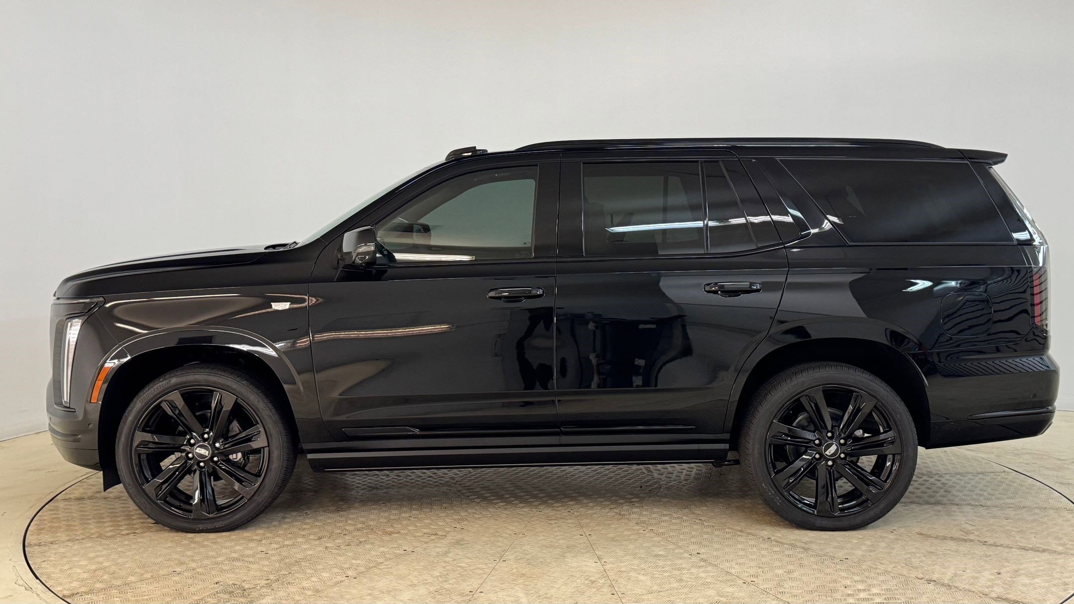 2025 Cadillac Escalade Sport Platinum photo 2