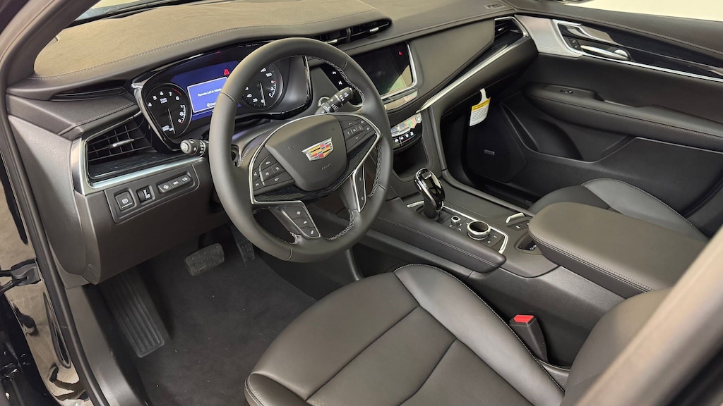 New 2025 CADILLAC XT5 Premium Luxury SUV
