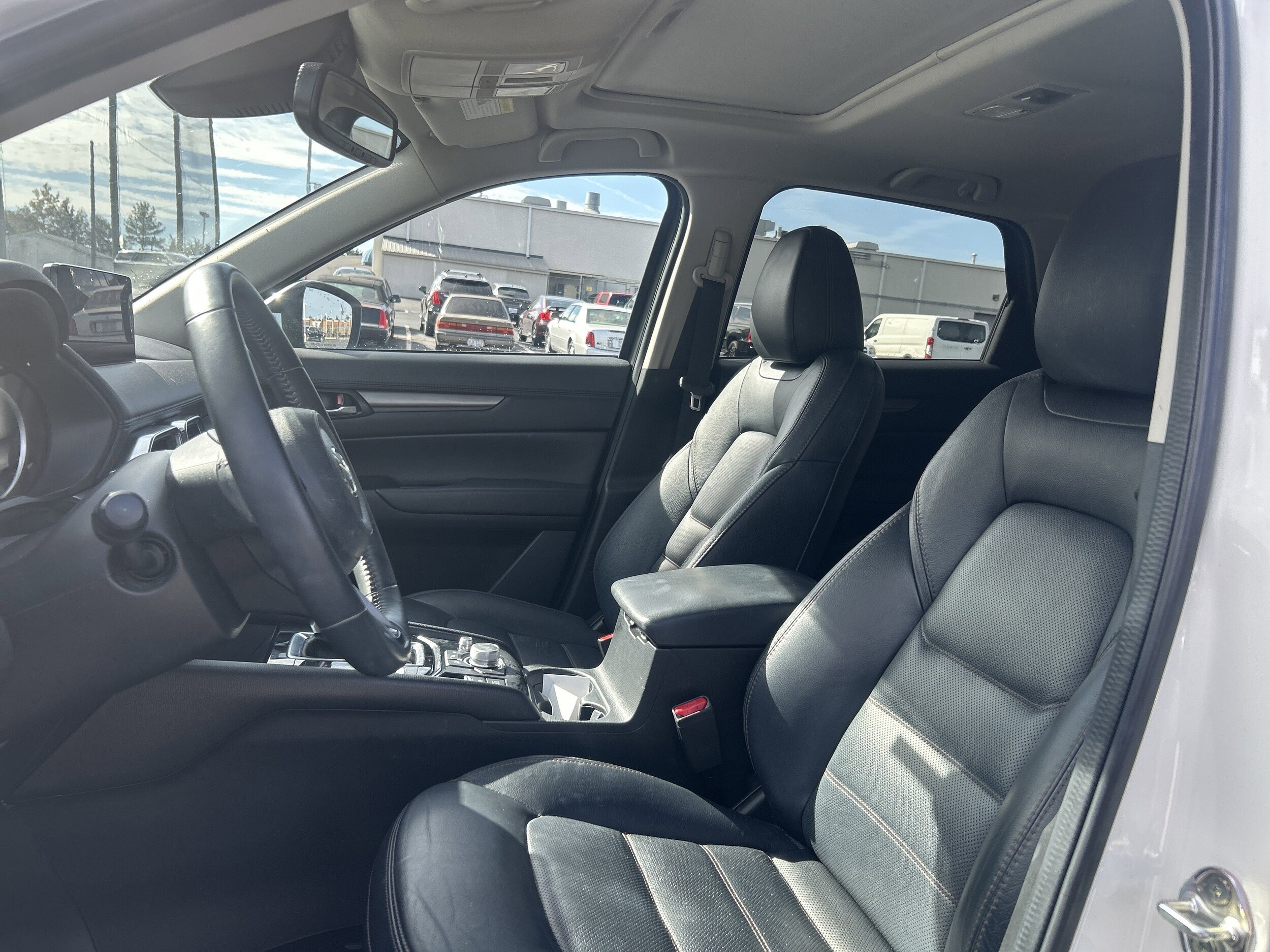 2023 Mazda CX-5 2.5 S Preferred photo 3