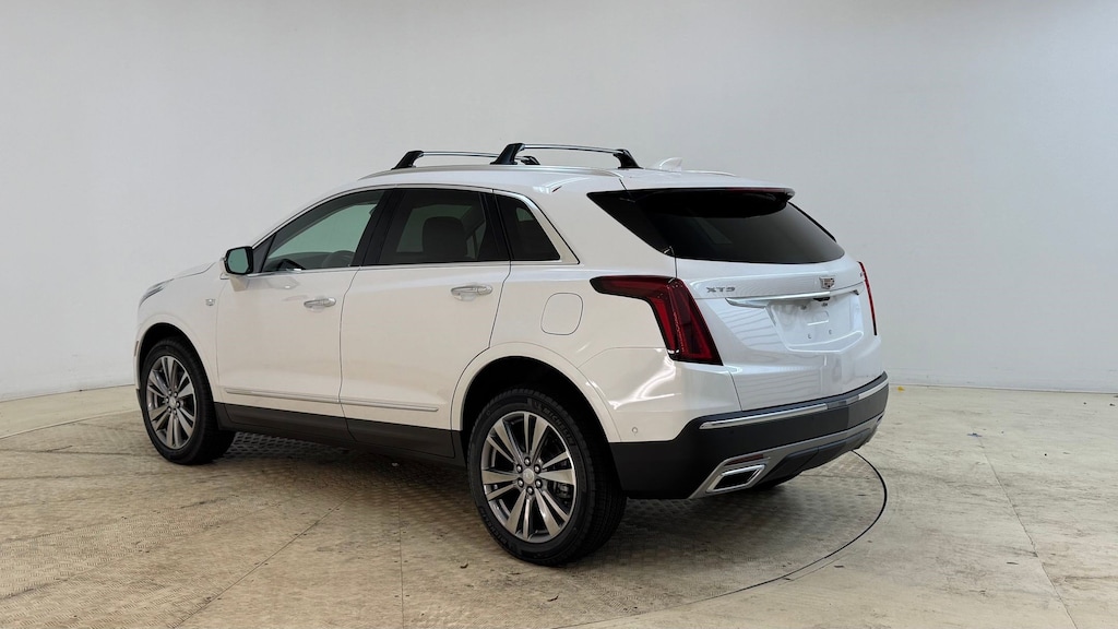 New 2026 CADILLAC XT5 Premium Luxury SUV