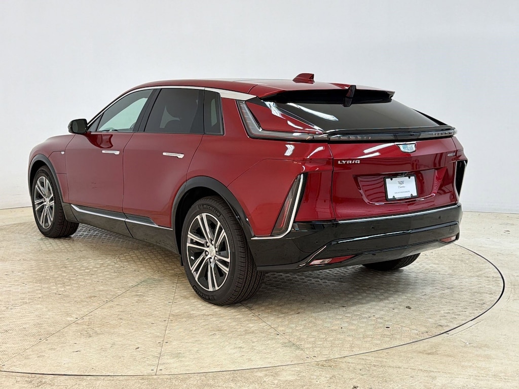 New 2026 CADILLAC LYRIQ Luxury SUV