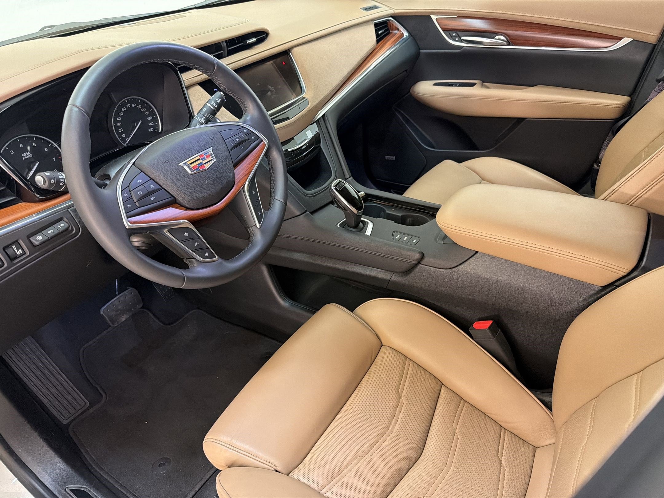 XT5 Platinum AWD SUV
