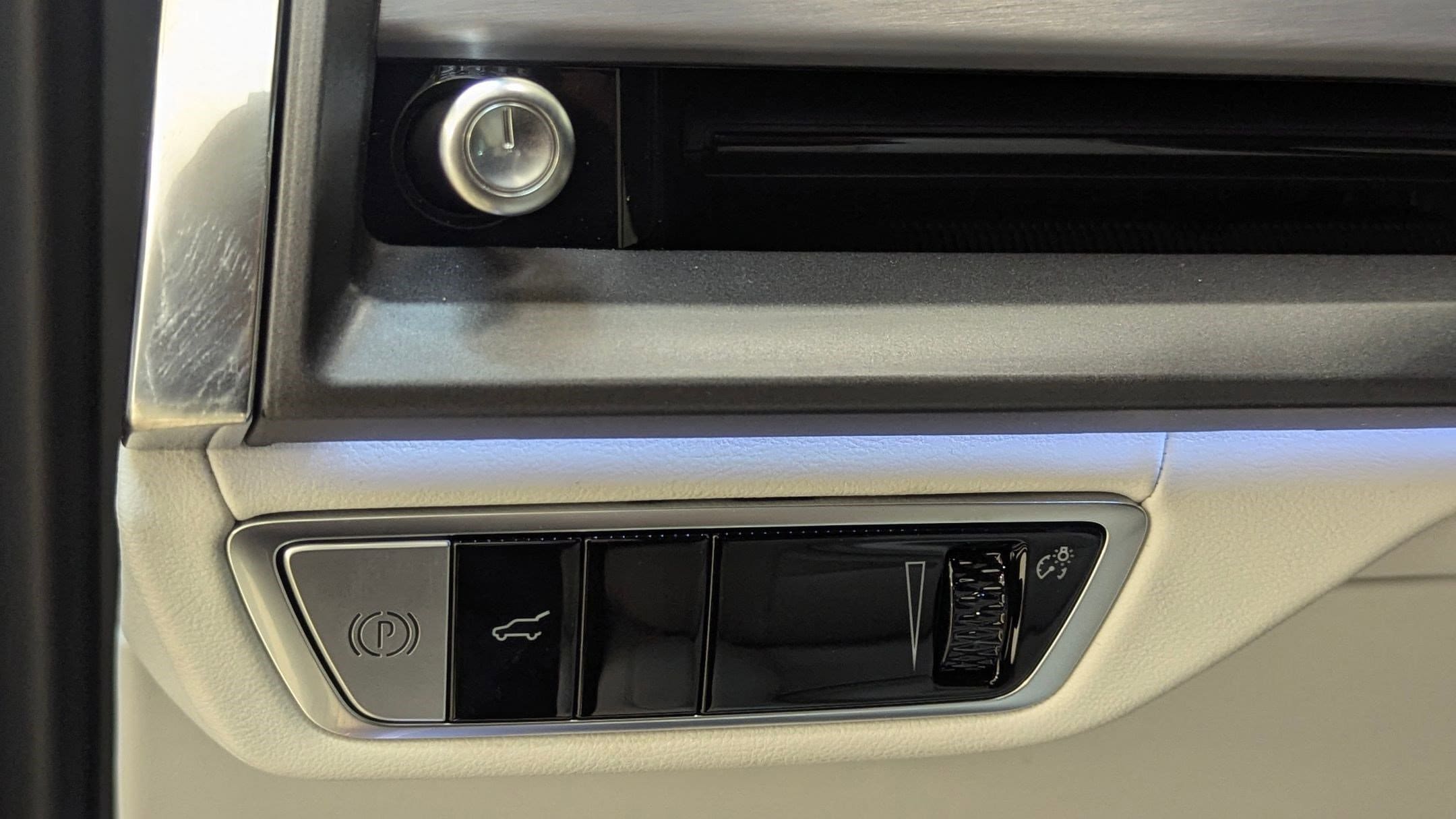 2026 Cadillac VISTIQ Sport - Photo 22