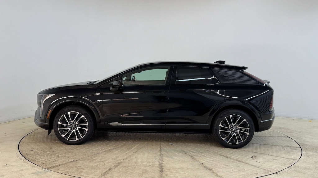 New 2026 CADILLAC OPTIQ Sport SUV