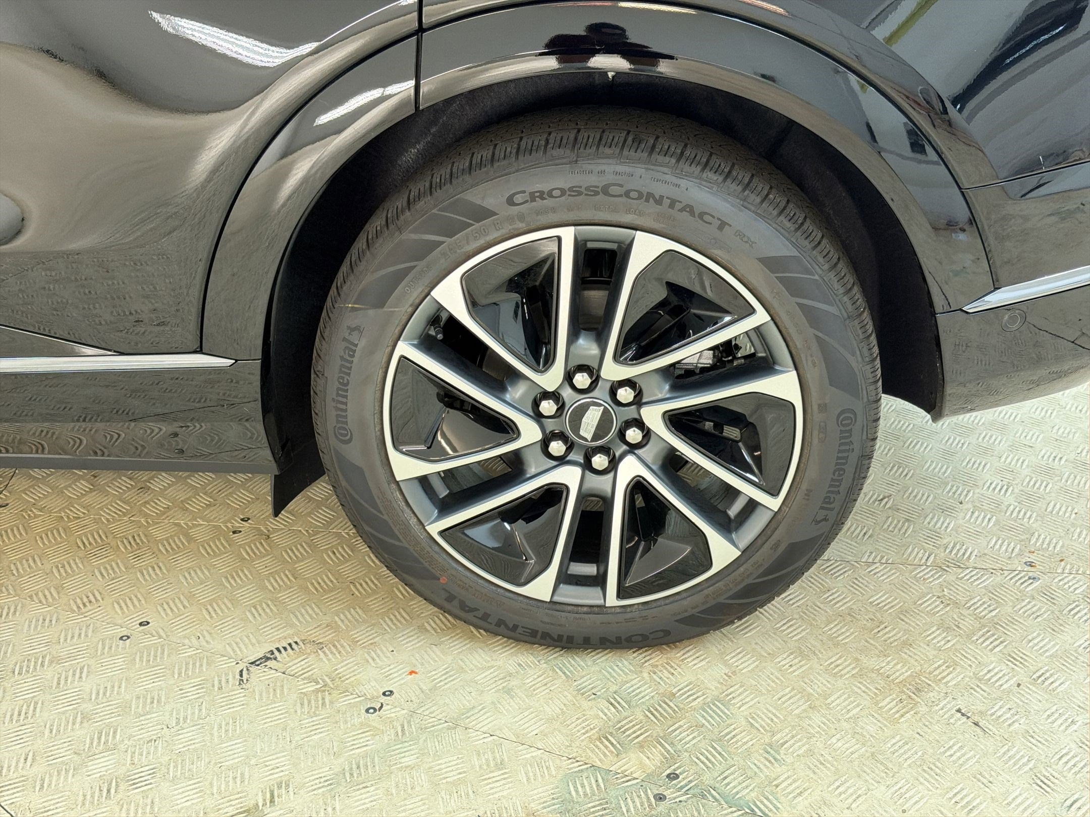 2026 Cadillac OPTIQ Sport - Photo 11