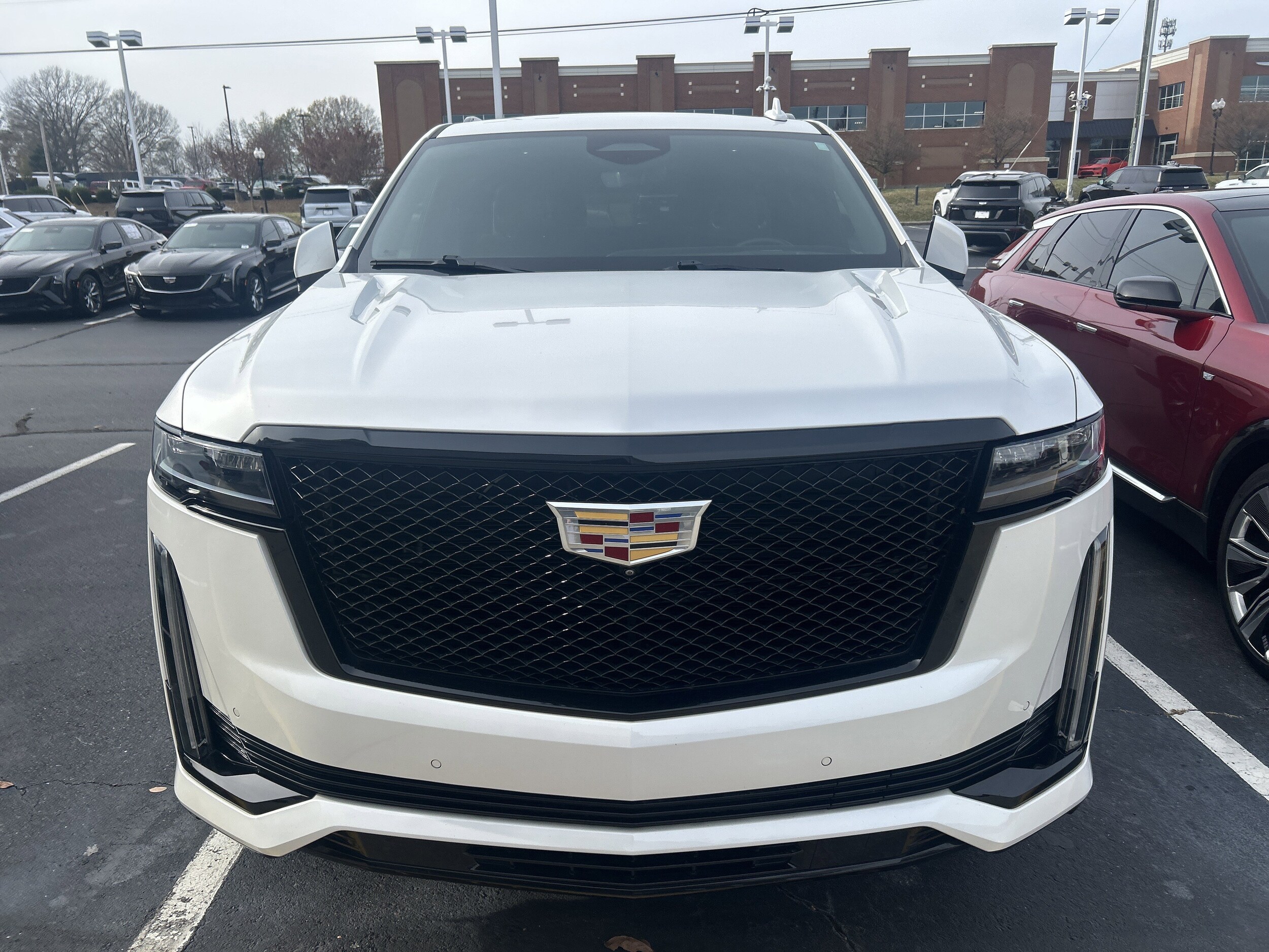 2021 Cadillac Escalade ESV Sport photo 2