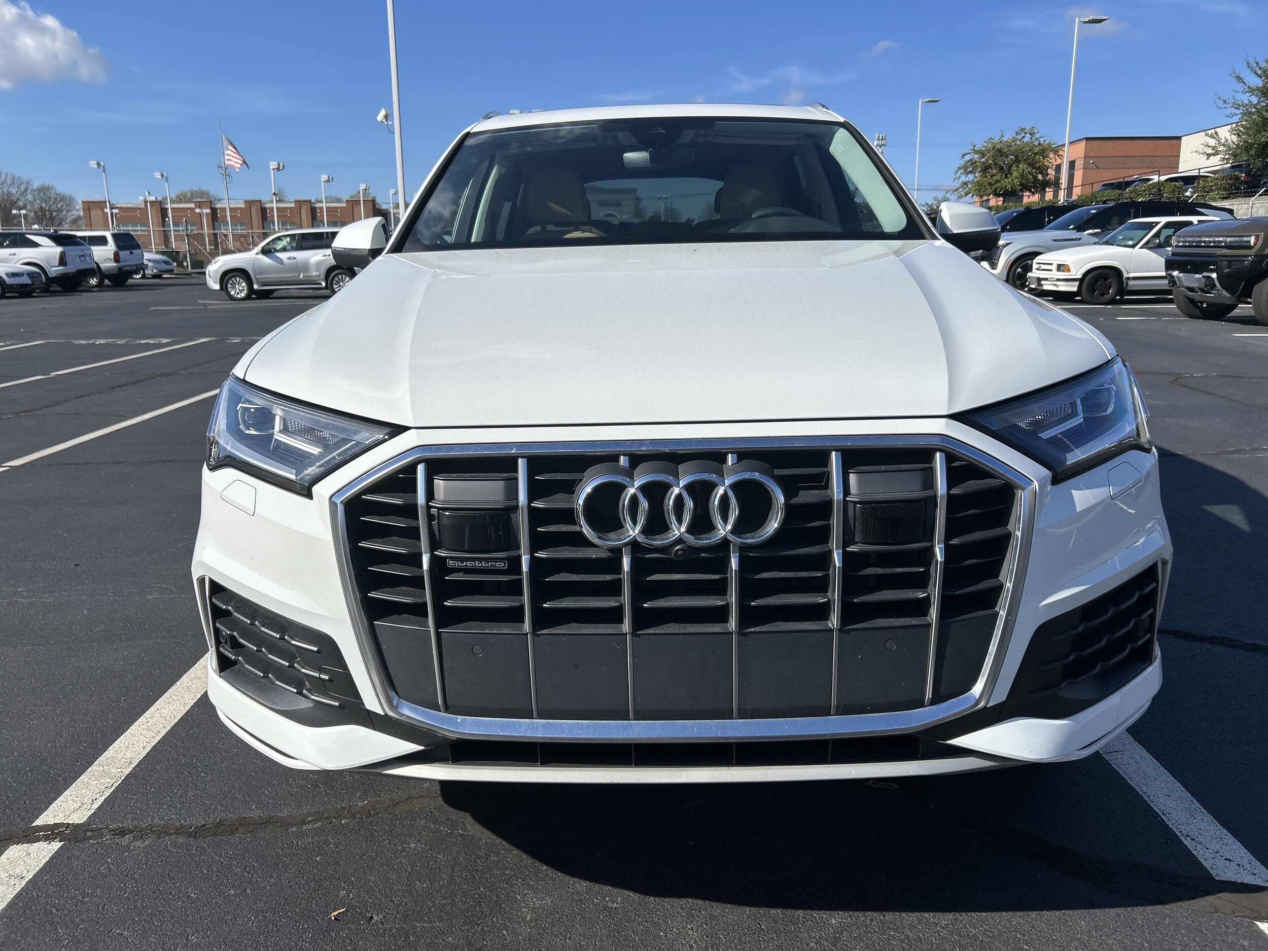 2024 Audi Q7 45 Premium photo 2
